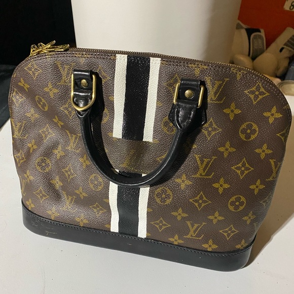 Authentic Louis Vuitton Vintage Monogram Alma PM Handbag CUSTOM PAINTED - Picture 2 of 9
